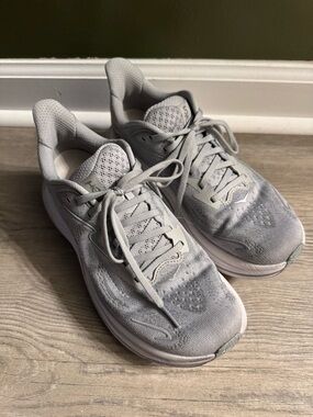 Hoka One One Women's Light Gray Running Sneakers